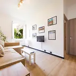 Casaviva - Comfy Modern Trilo In Genova Principe